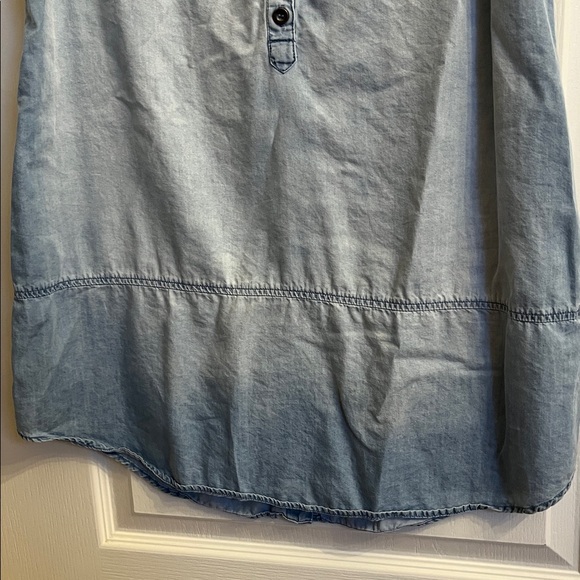 AUW Light Blue Garment - Picture 3 of 6